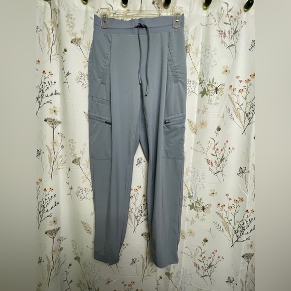 Women's Athleta Go Far Travel Pant - Picture 2 of 10